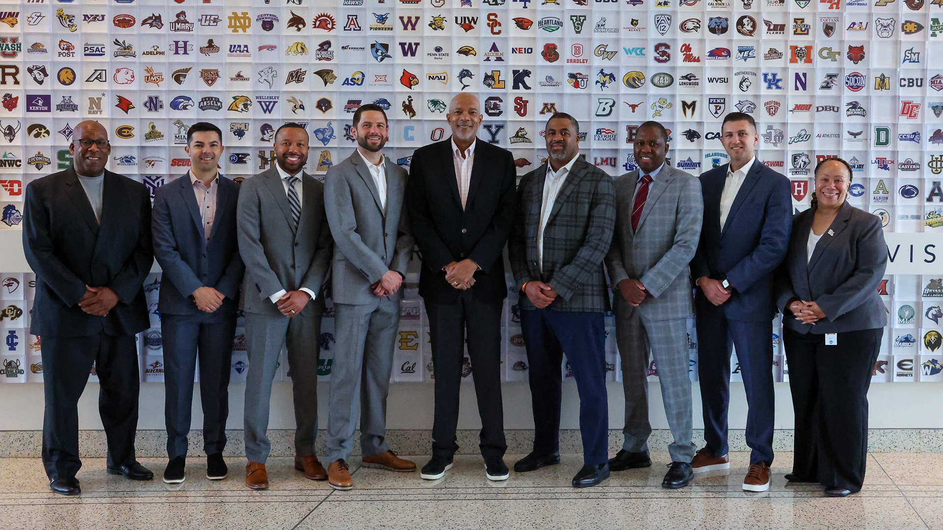 Champion Forum prepares assistants to ‘think like a head coach’