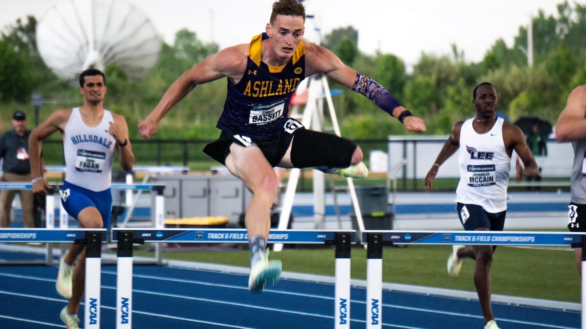 Bassitt will compete in the semifinals of the 400-meter hurdles Wednesday. 