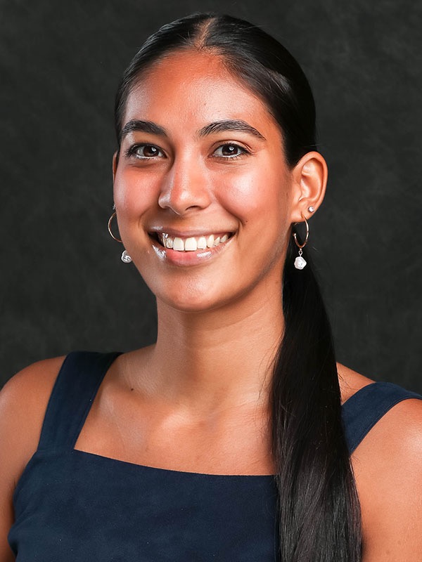 Diana Ramos Headshot