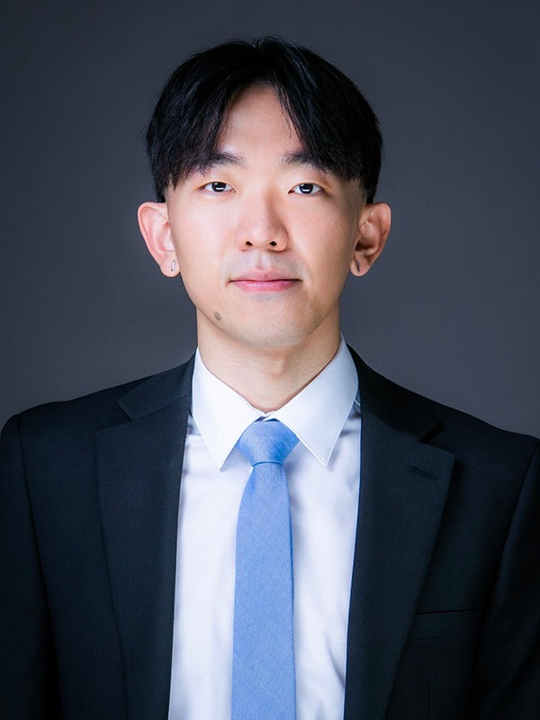 Princeton graduate Dylan Kim Headshot