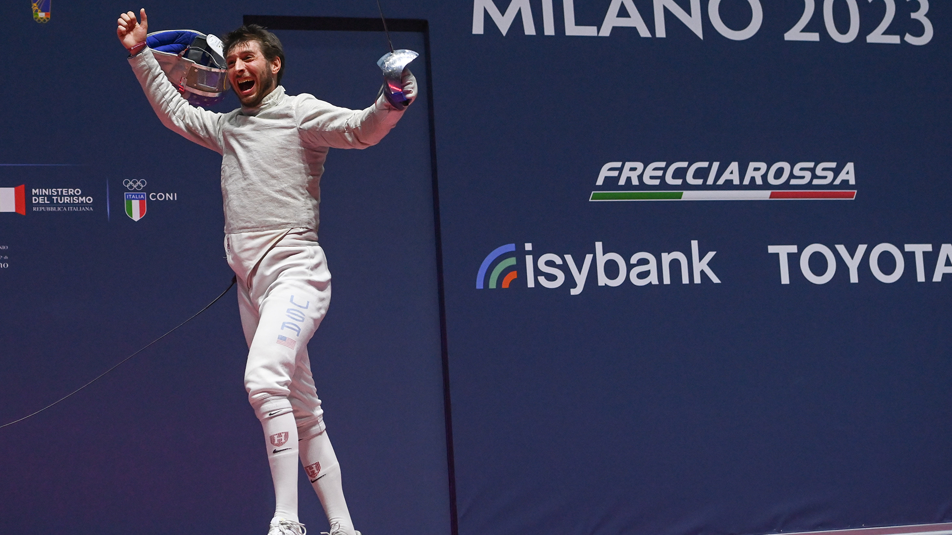 Dershwitz has won 11 international gold medals, six silver and three bronze. 