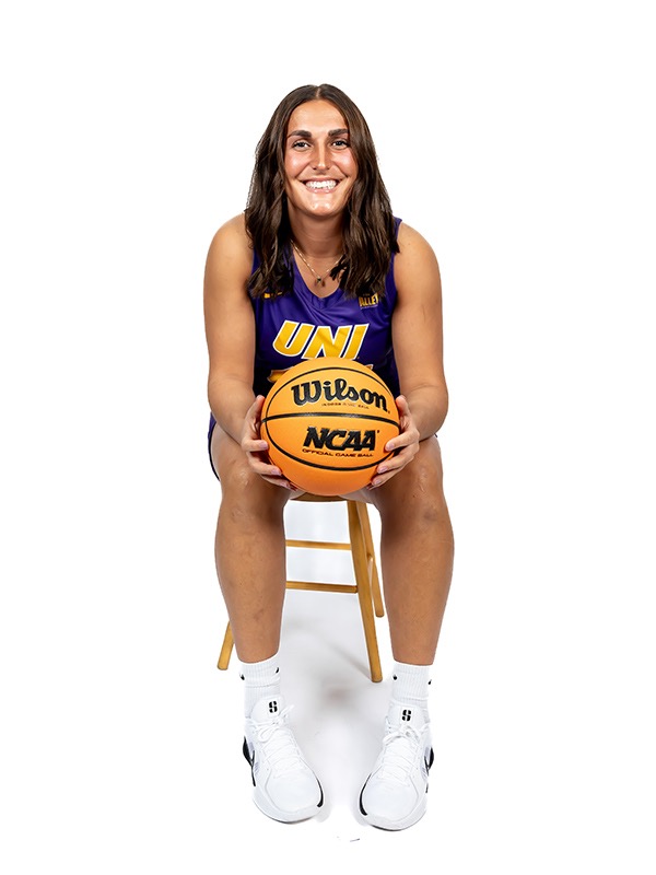 After missing her fifth-year season due to an ACL injury, Boffeli has had to find new ways to bring out the best in her teammates.
