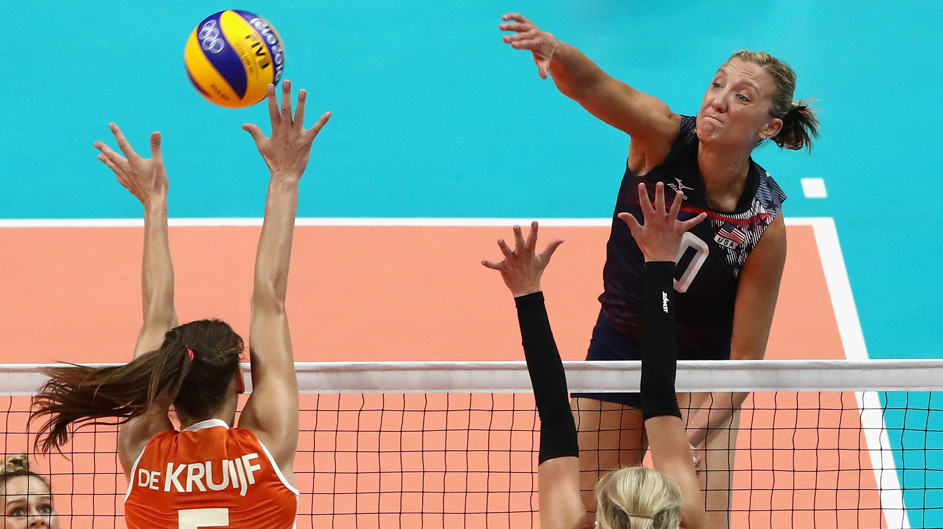 OMH Jordan Larson DI Women's Volleyball