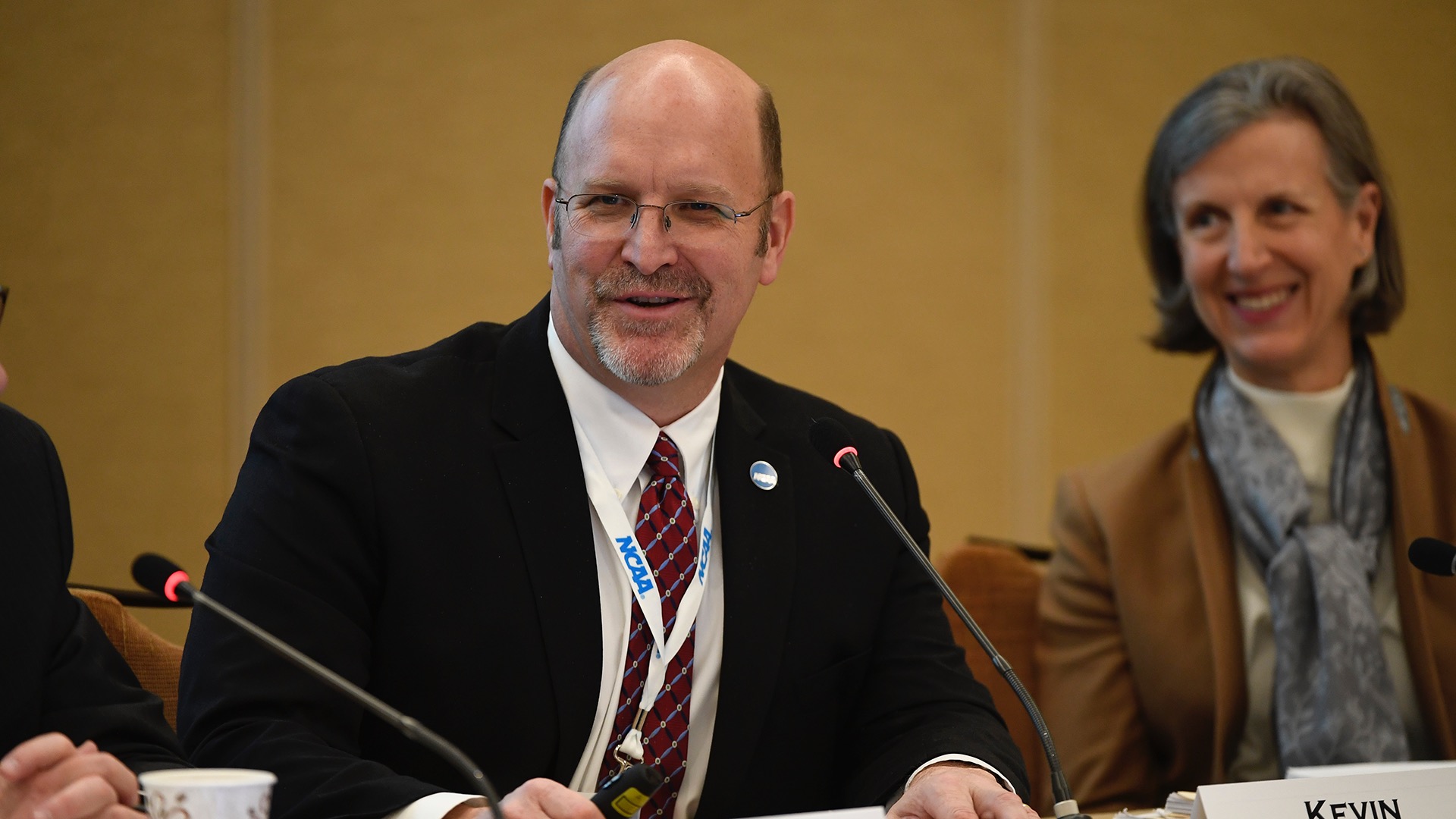NCAA Senior Vice President Kevin Lennon announces retirement