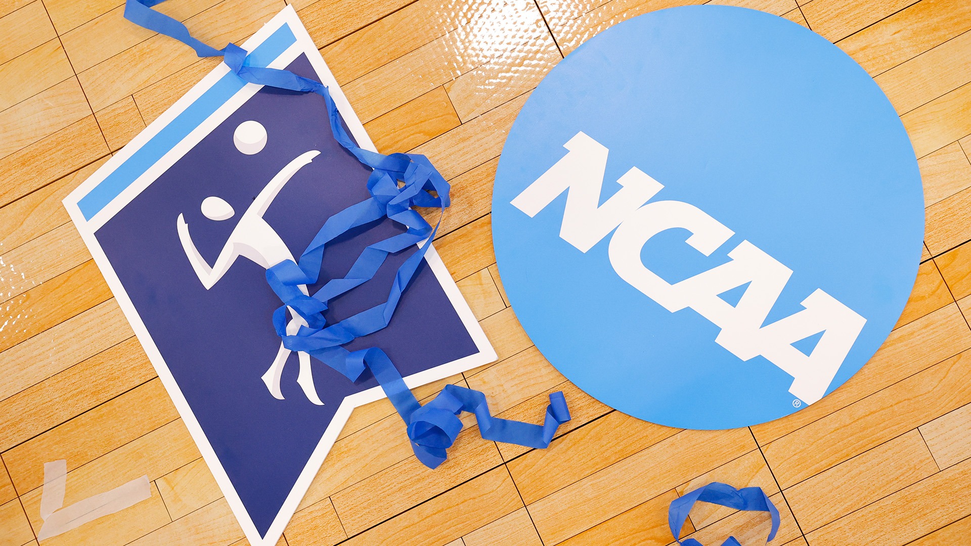 Allowing double contacts proposed in women’s volleyball