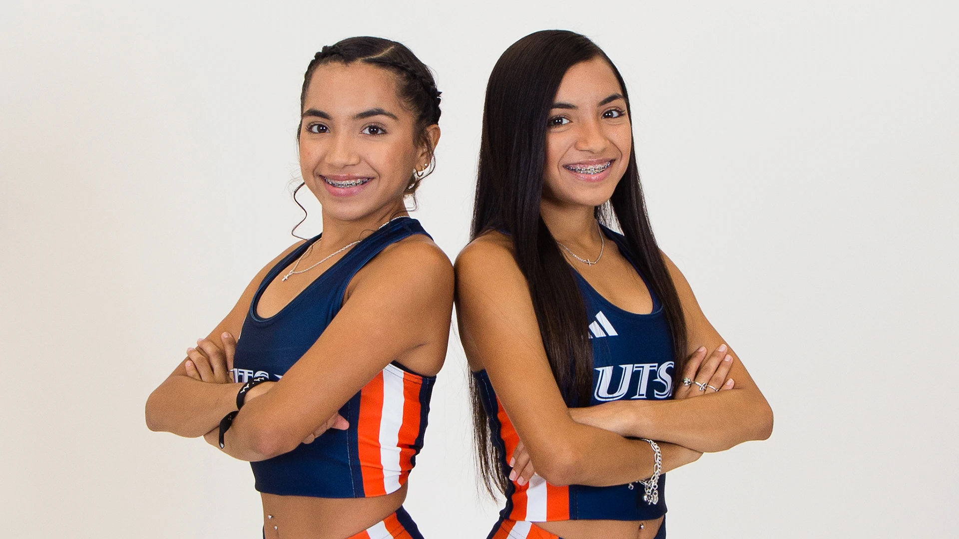 Always Light on the Other Side: UTSA Track & Field’s Marissa and Melody Espinoza