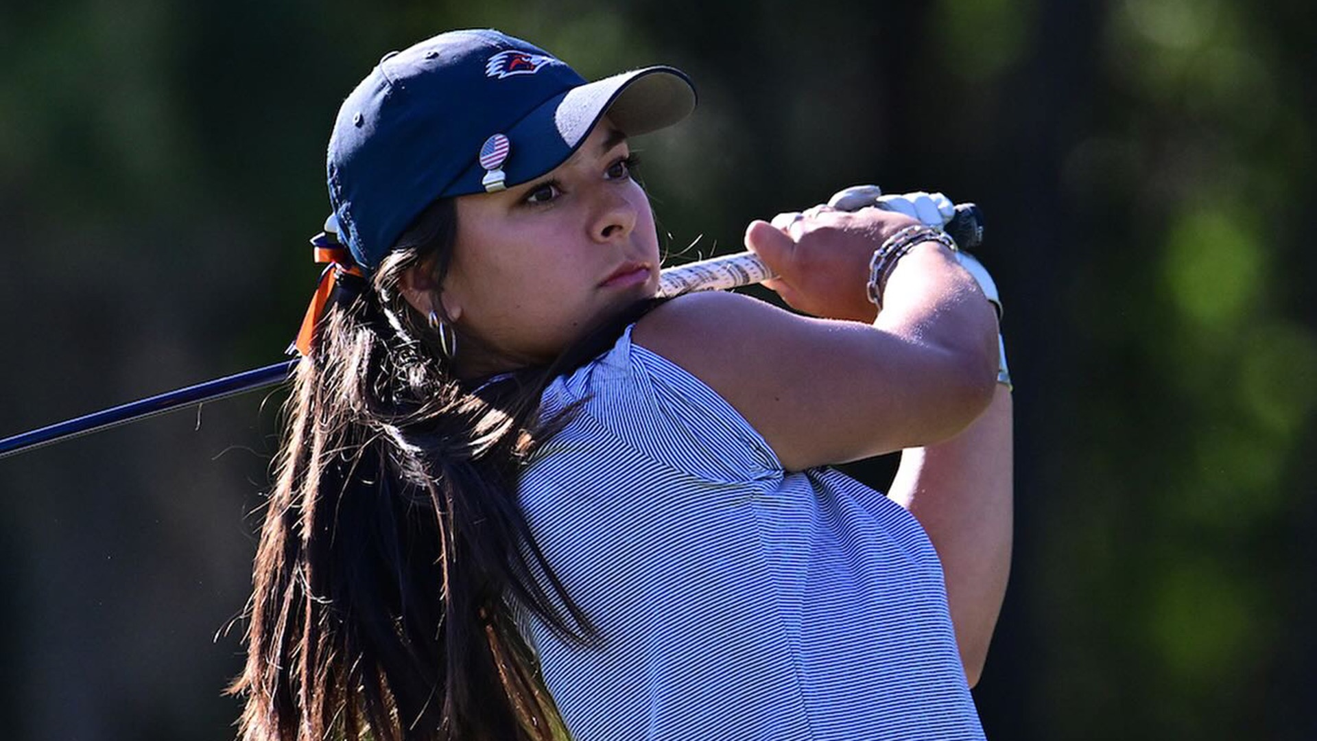 UTSA golfer Lauren Rios is playing with heart