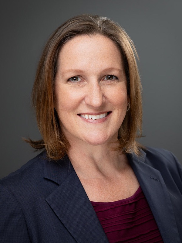 Amanda Braun Headshot