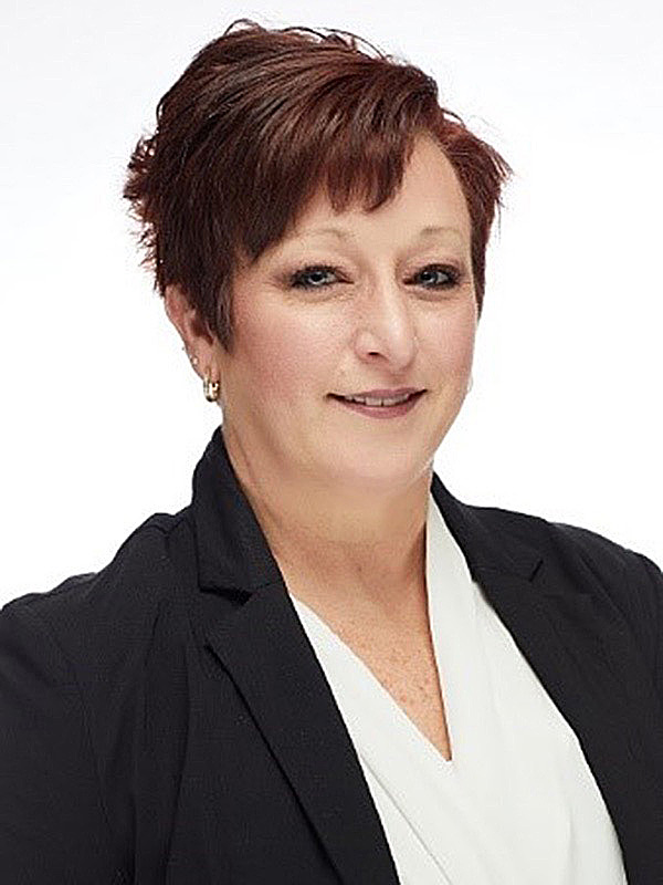 Debbie Brown headshot