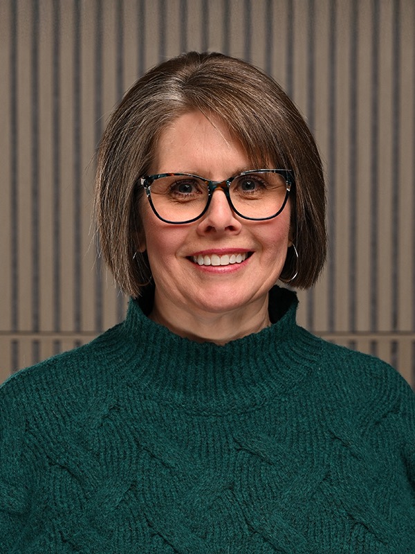 Lisa Rogers Headshot