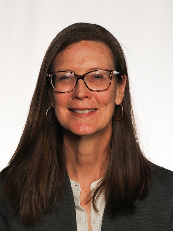 Liz Perry Headshot