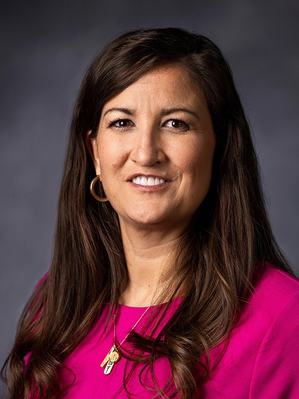 Liz Darger Headshot