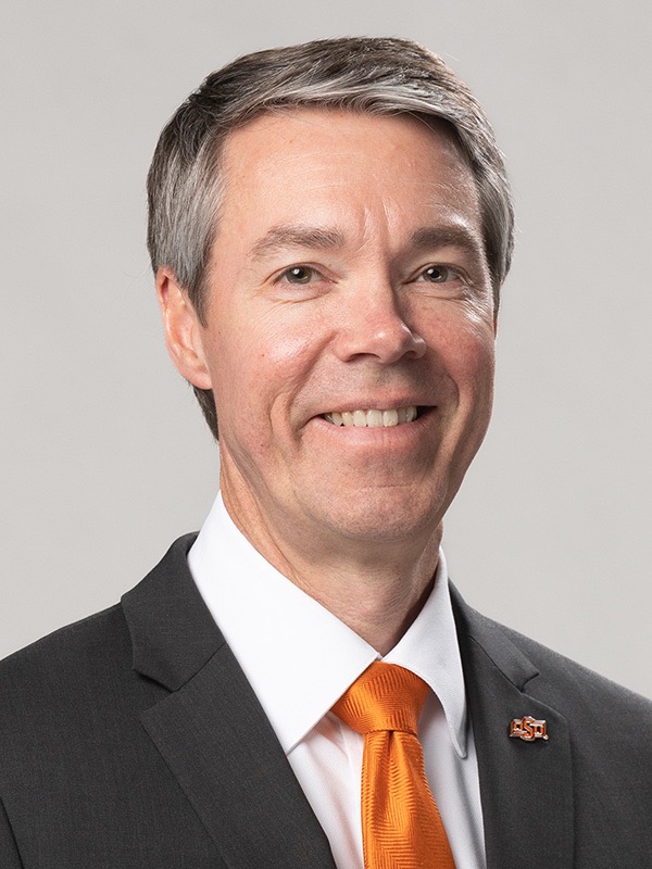 Chad Weiberg Headshot