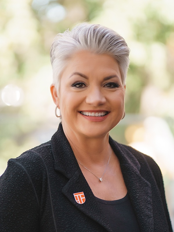 Sandra Woodley Headshot