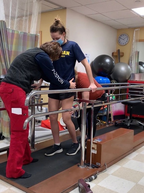 McMahon learned to walk again, and eventually run, at Spaulding Rehabilitation Hospital. Once on campus, McMahon worked with medical staff, athletic trainers and strength and conditioning experts to prepare her for her return to the field. "Spaulding was awesome, but being in a team environment helped her thrive and recover the way she did," coach Kristi Gannon Fisher said.