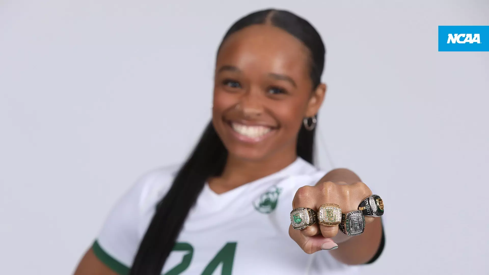 Baylor acrobatics and tumbling program gave Mariah Polk a place to fly
