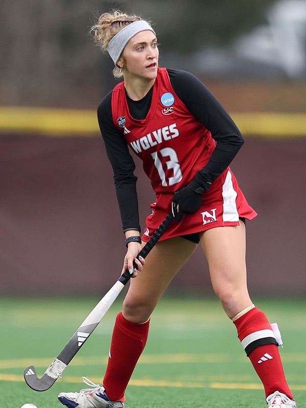 Payton Keeler looks to pass in the championship game against Shippensburg. (Photo by Bill Streicher / NCAA Photos)